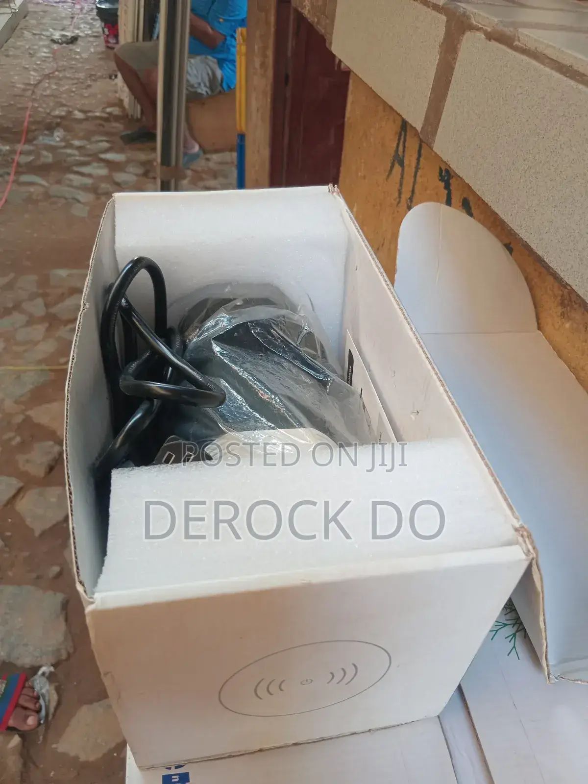 Lifting Sockets / Pop Up Sockets