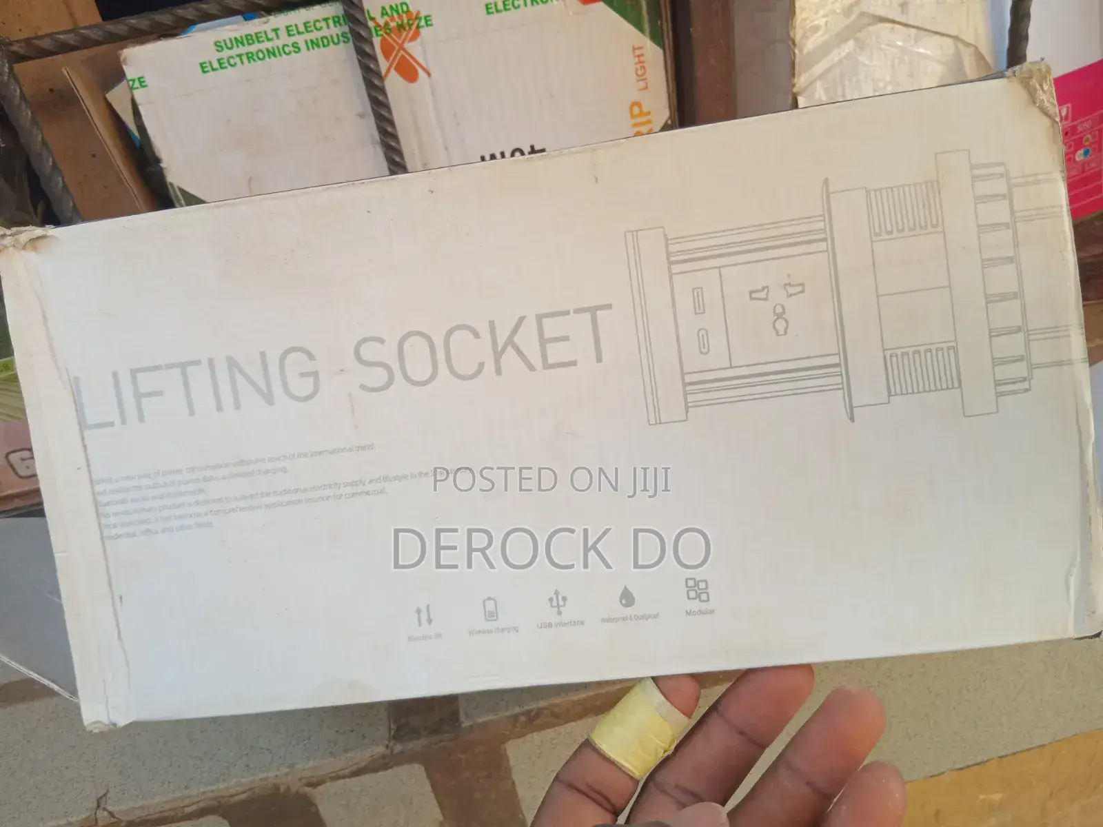 Lifting Sockets / Pop Up Sockets