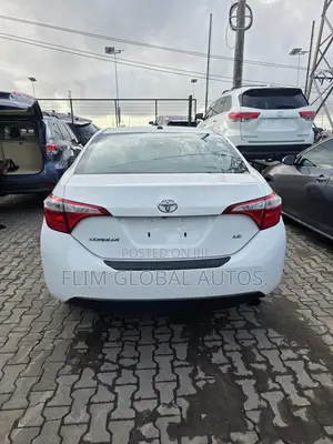 Toyota Corolla 2015 White