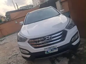 Hyundai Santa Fe Sport 2013 White