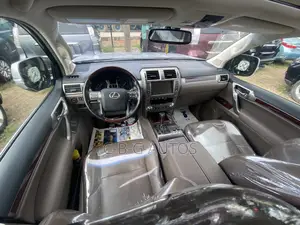 Lexus GX 460 Luxury 2017 Silver