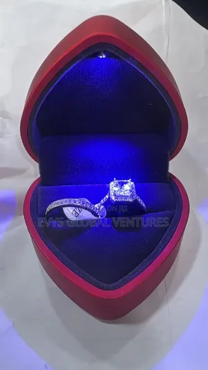2pc Wedding Rings With Ring Box