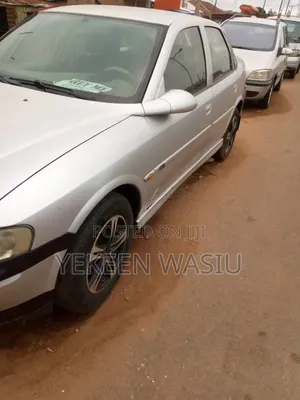 Opel Vectra 2005 Ivory