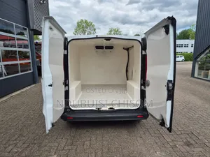Opel Vivaro 2013 White