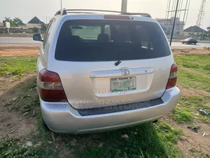 Toyota Highlander 2005 Silver