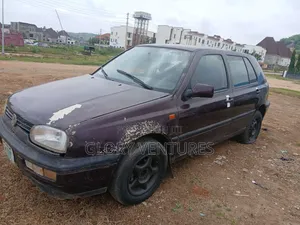 Volkswagen Golf 2003 Brown