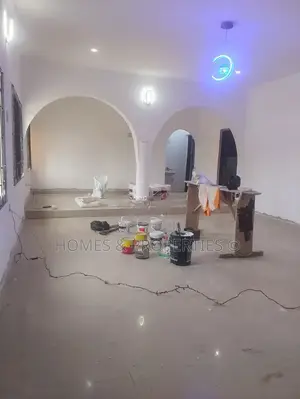3bdrm Apartment in Paradise Estate, Lakowe for rent