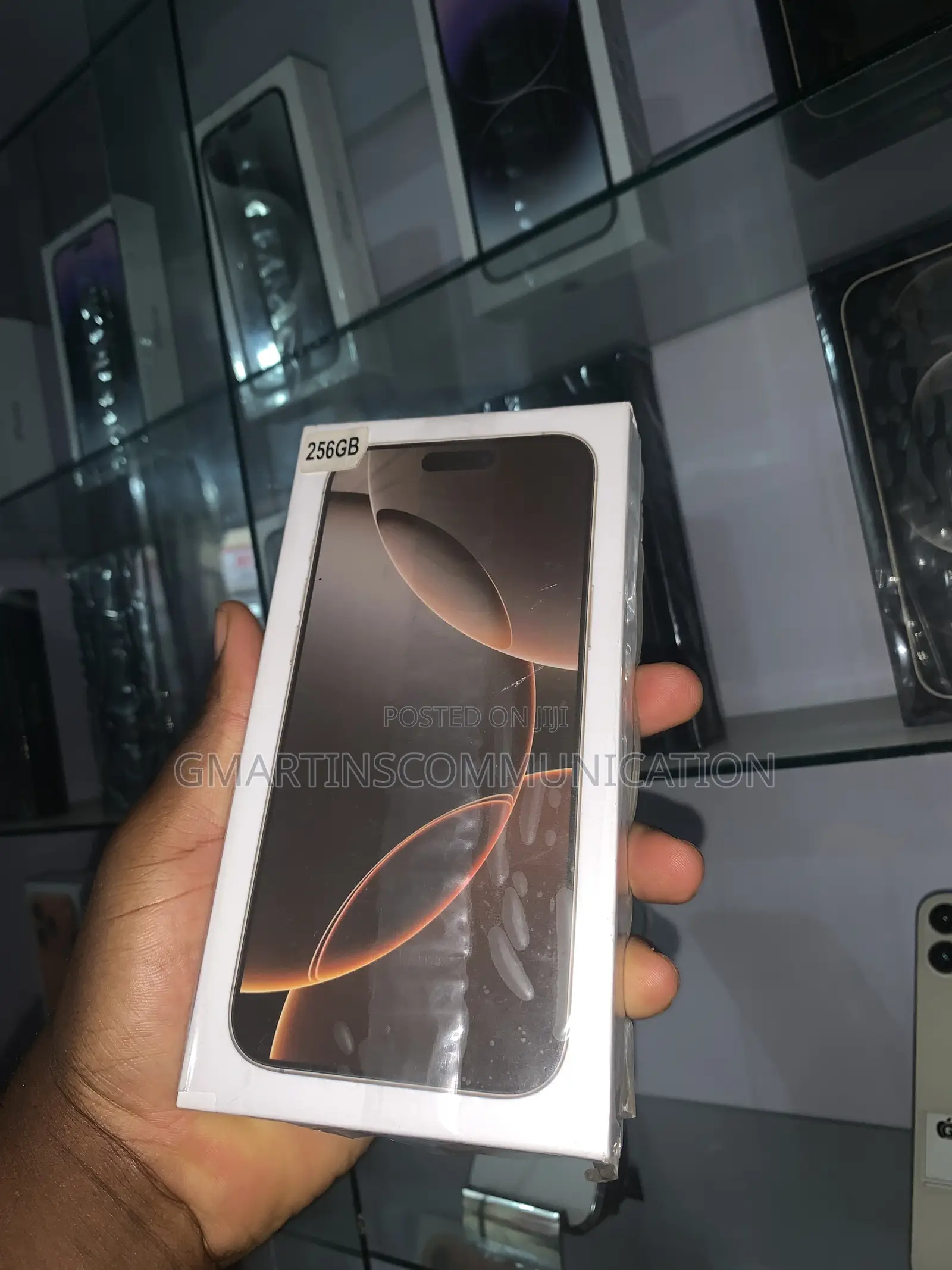 New Apple iPhone 16 Pro Max 256 GB Gold