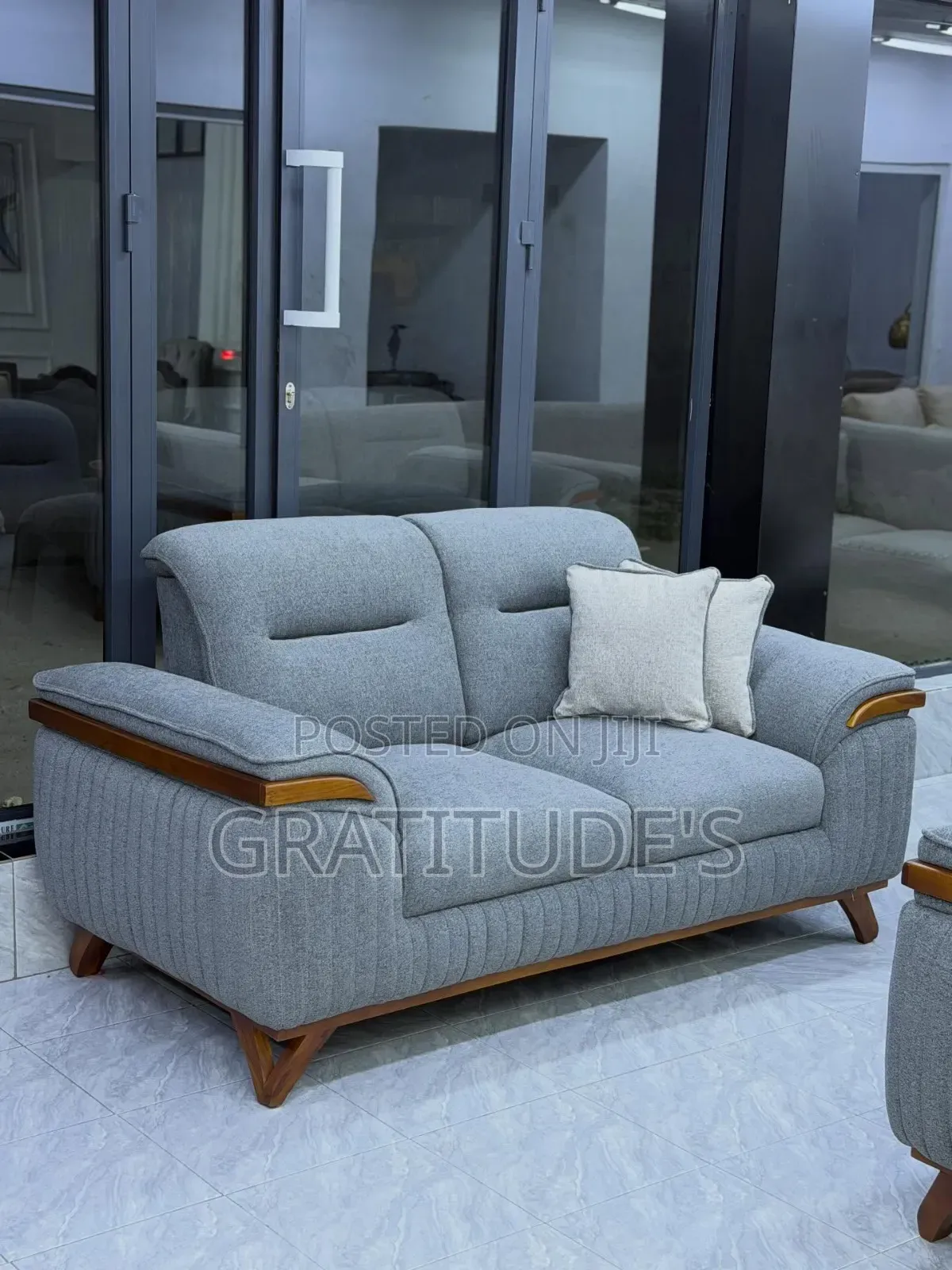 Quality 7 Seaters Sofa