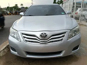 Toyota Camry 2011 Silver