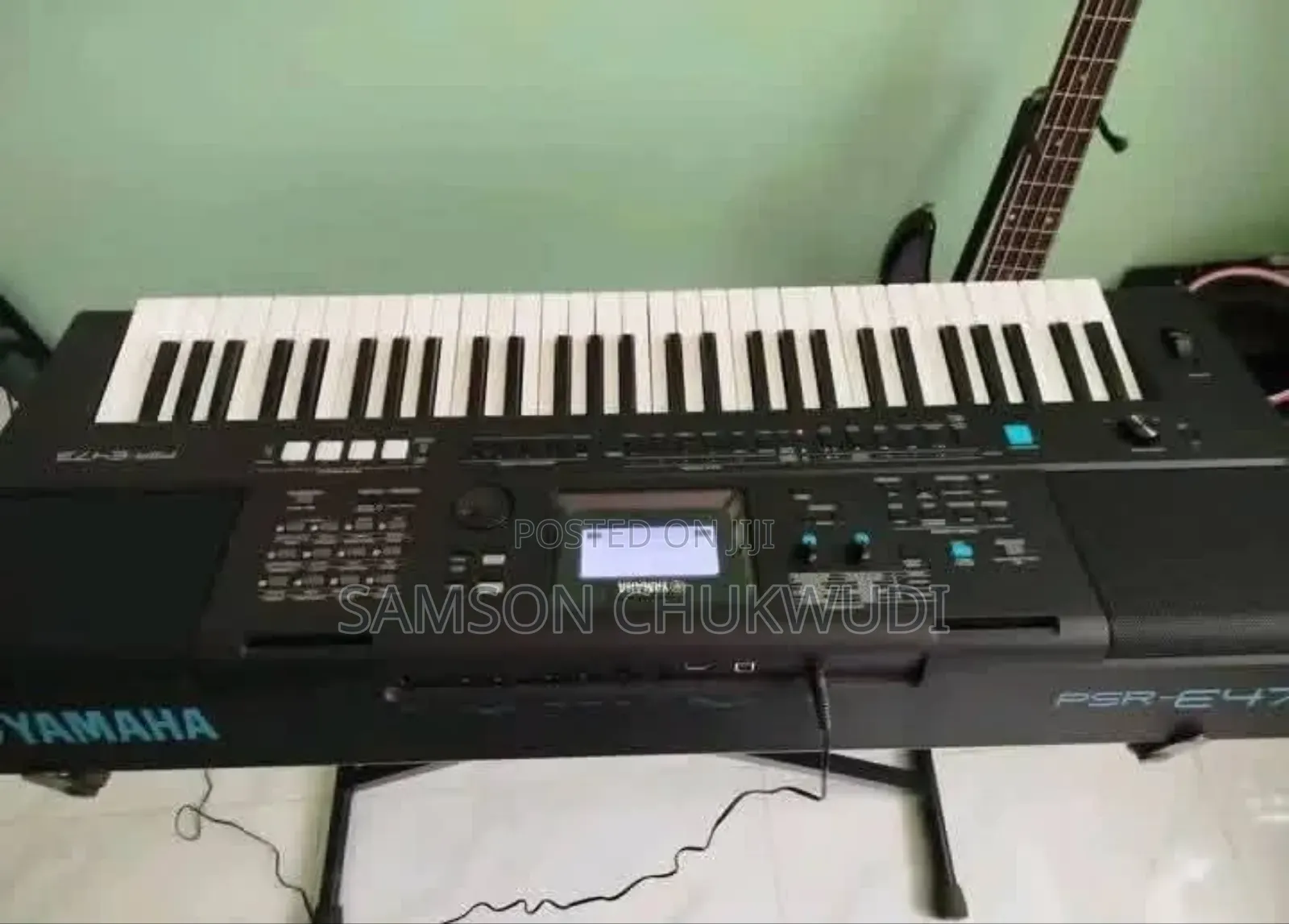 Yamaha PSR E473