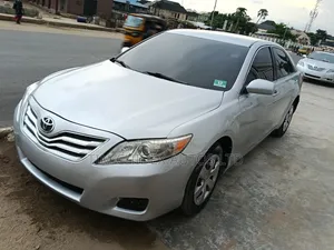 Toyota Camry 2011 Silver