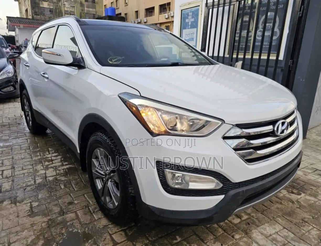 Hyundai Santa Fe 2016 White