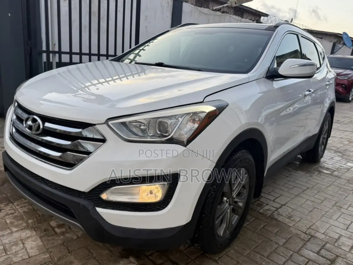 Hyundai Santa Fe 2016 White