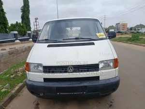 Volkswagen Transporter 2004 White