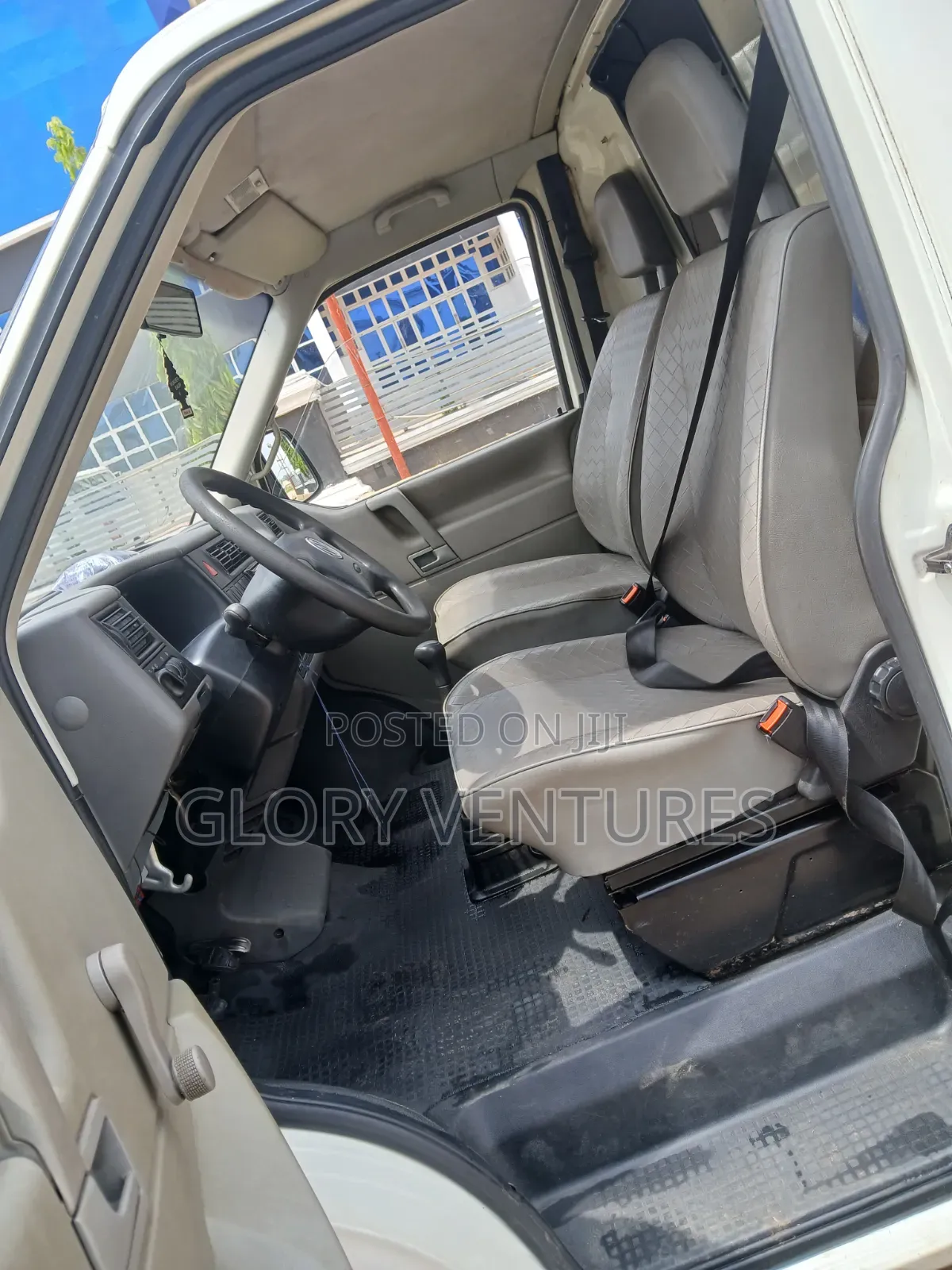 Volkswagen Transporter 2004 White