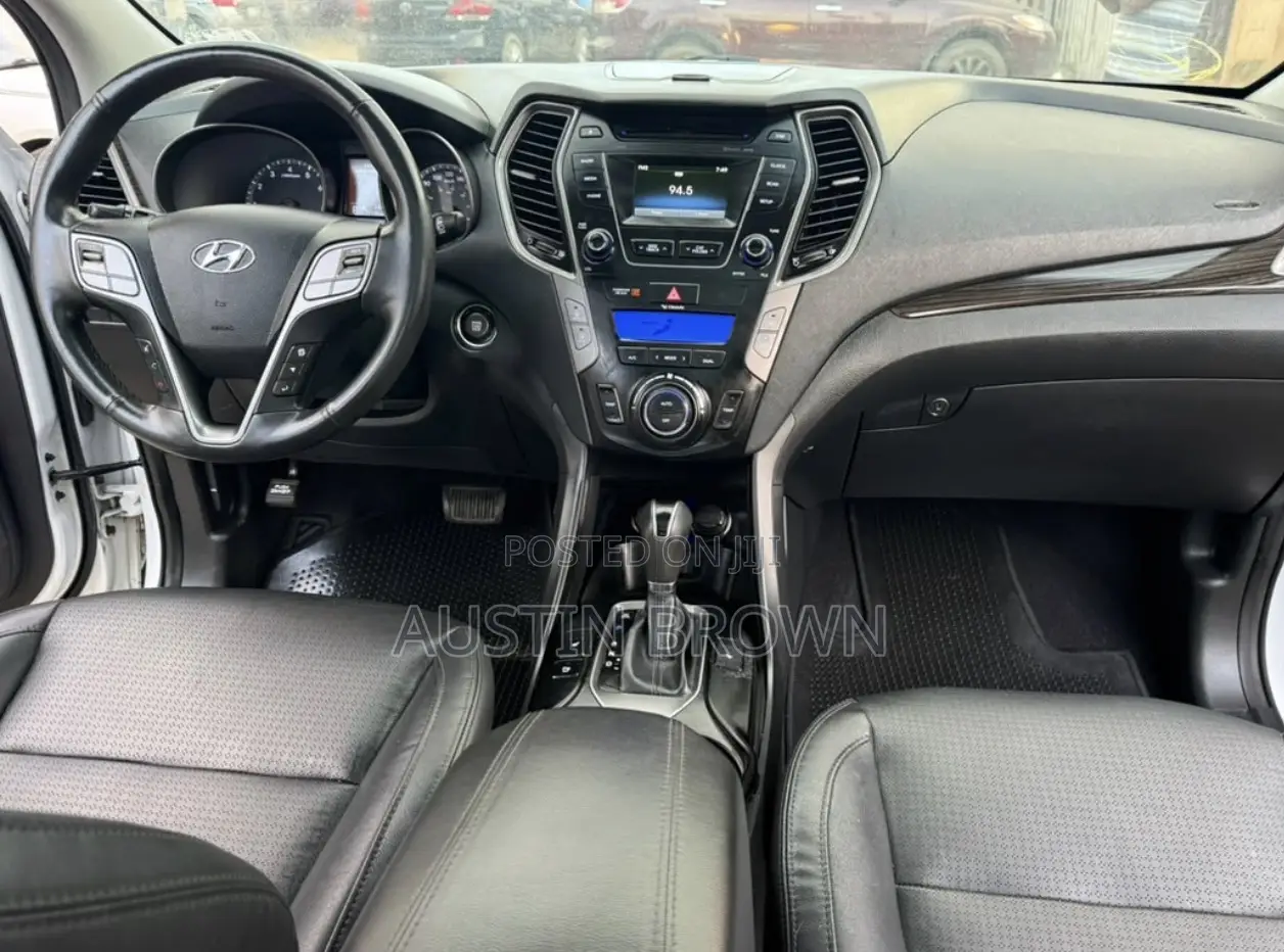 Hyundai Santa Fe 2016 White