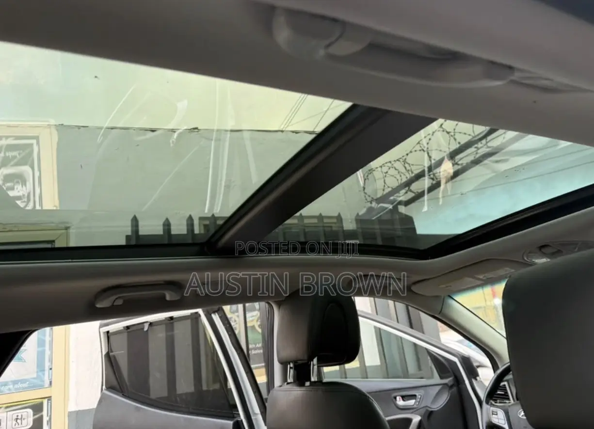 Hyundai Santa Fe 2016 White