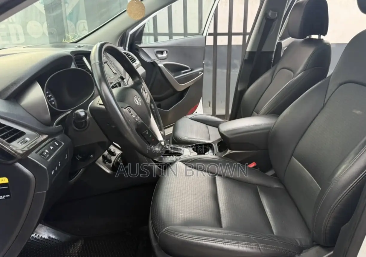 Hyundai Santa Fe 2016 White
