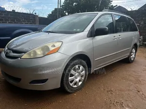 Toyota Sienna 2008