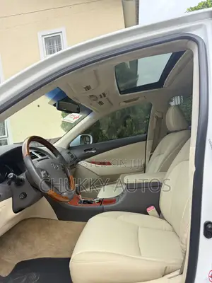 Lexus ES 350 2011 White
