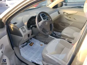 Toyota Corolla 2010 Gold