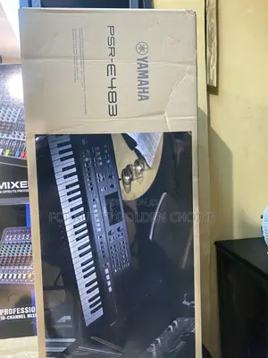 PSR E483 Keyboard