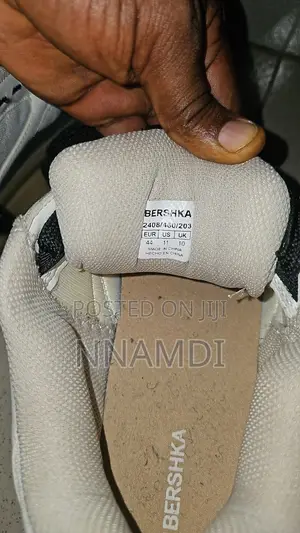 Bershka Shoe