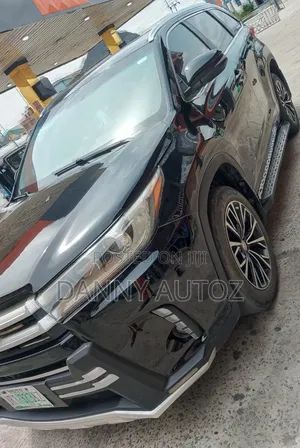 Toyota Highlander 2016 Black