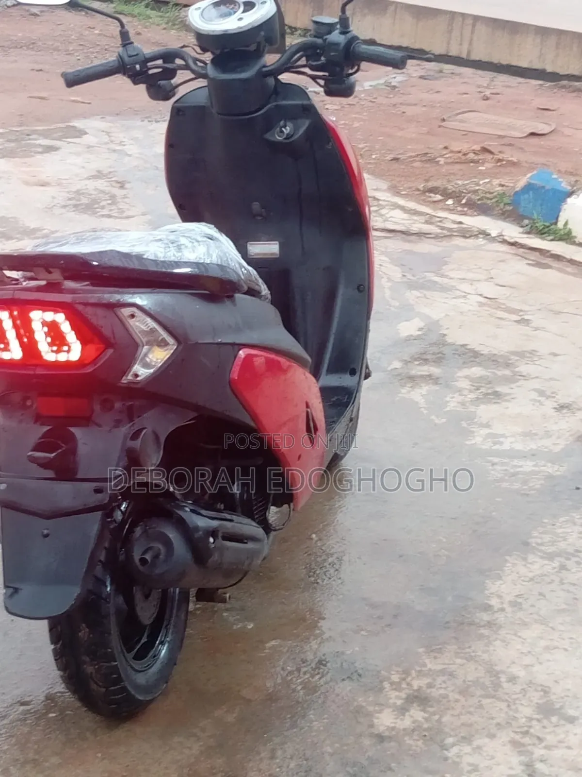 Daelim 2022 Red