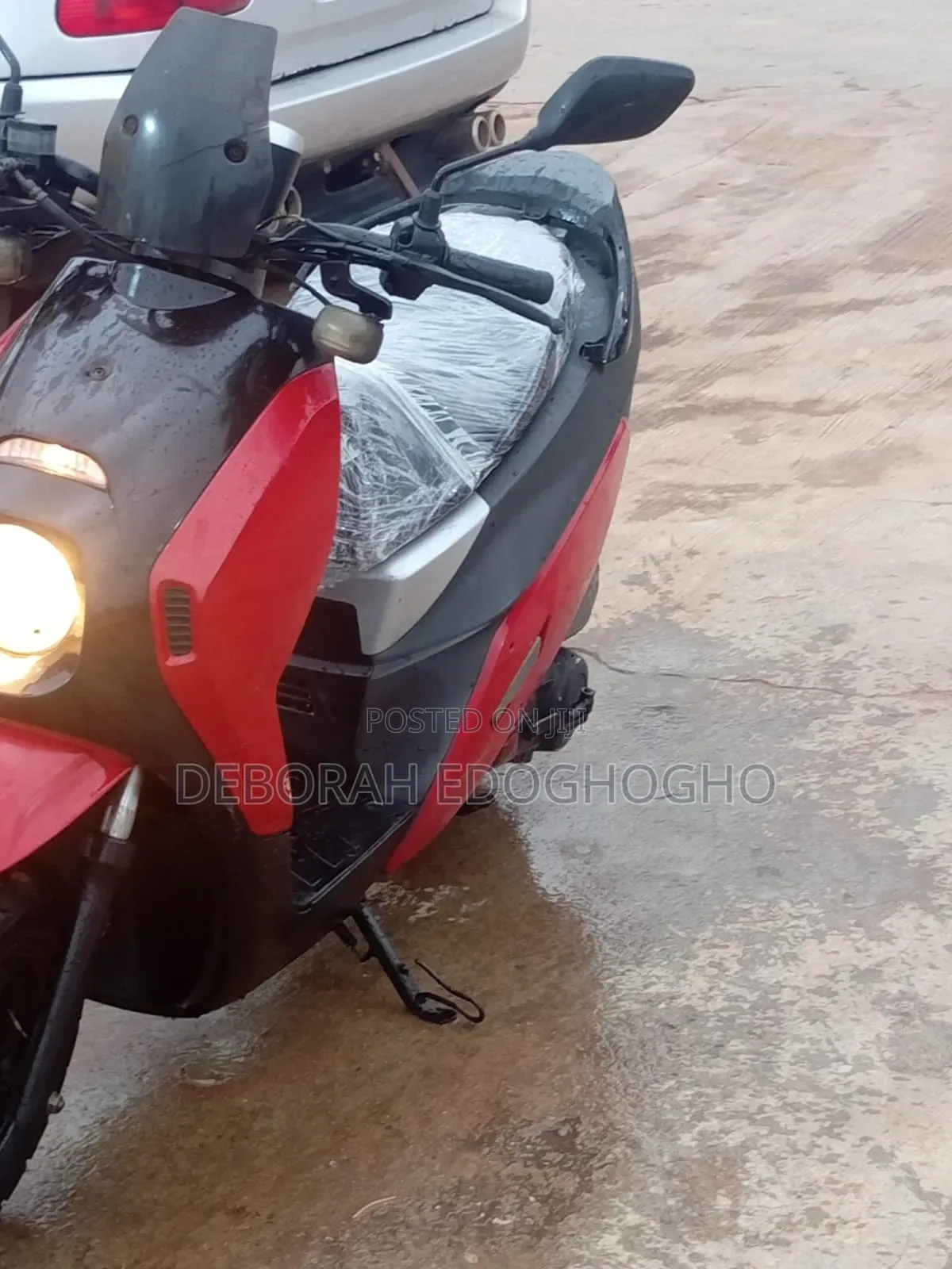 Daelim 2022 Red
