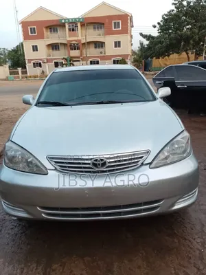 Toyota Camry 2005 Silver