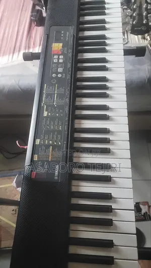 Yamaha PSR-F52 61 Keys Portable Keyboard