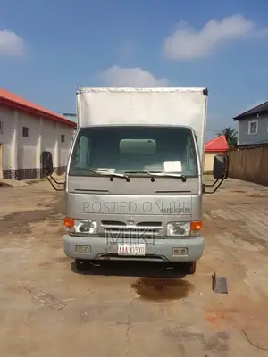 Nissan Cabstar 2004 Silver