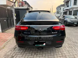 Mercedes-Benz GLE-Class AMG GLE 43 4MATIC 2016 Black
