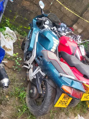 Honda VFR 700F 2010 Green