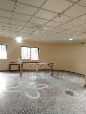 3bdrm Apartment in Awuse Estate, Opebi for rent