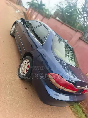 Honda Accord 2000 Blue