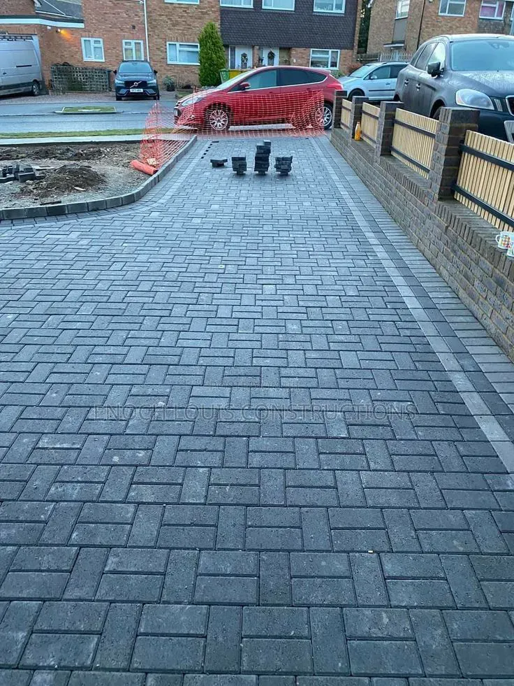 Interlocking Paving Road And Gutter Construction