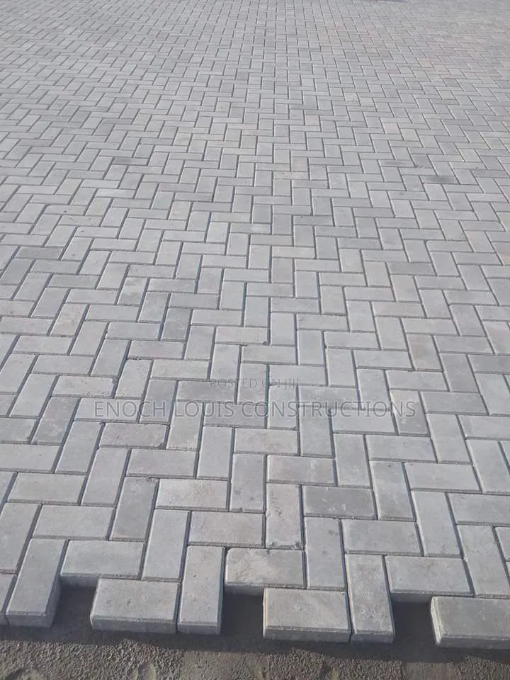 Interlocking Paving Road And Gutter Construction