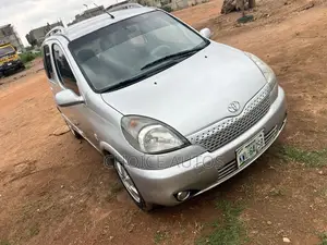 Toyota Yaris Verso 1.3 2005 Silver