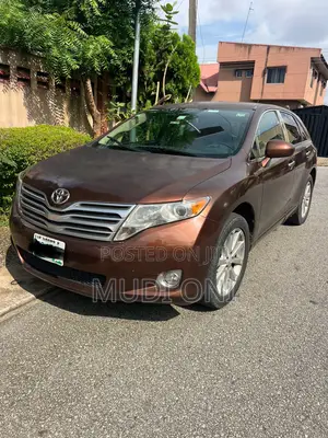 Toyota Venza LE 2010 Brown