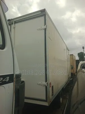 Mitsubishi Fuso Canter 2007 White