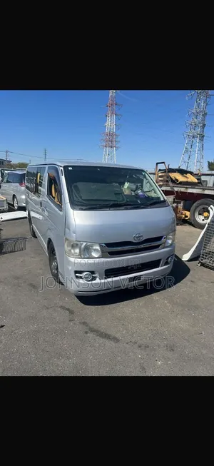 Tokunbo Public Motors and Hummer Bus