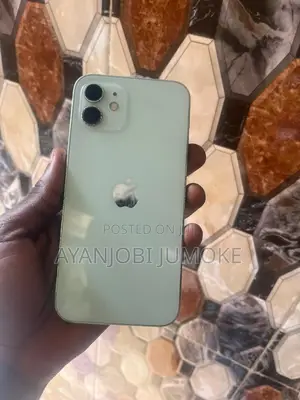 Apple iPhone 12 128 GB Green