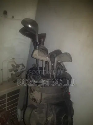 Neatly Used Golf Bag Is for Sale