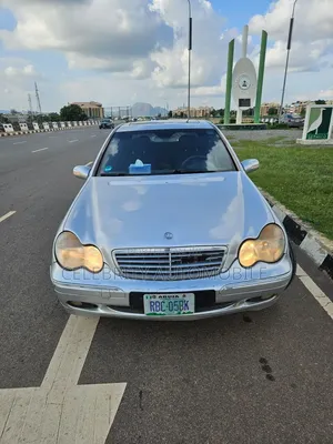 Mercedes-Benz C200 2002 Silver