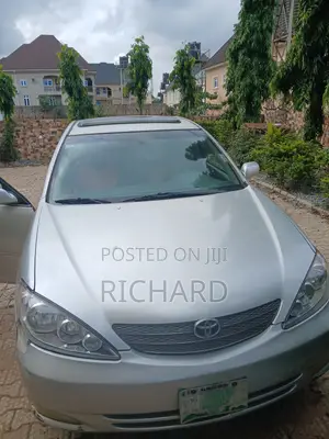 Toyota Camry 2005 Silver