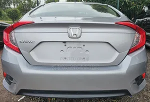 Honda Civic 2018 Silver