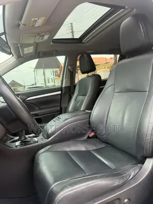 Toyota Highlander XLE V6 4x2 (3.5L 6cyl 6A) 2016 White